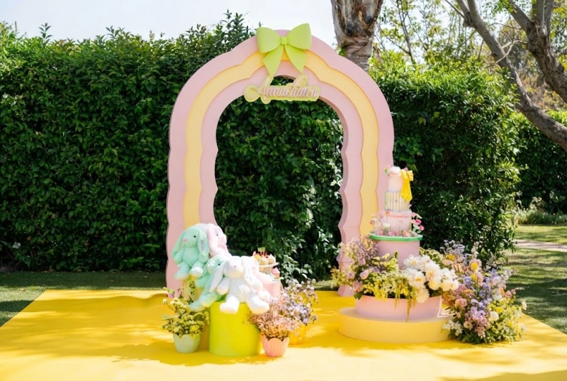 Arco Decorativo con Fiocco e Scritta Personalizzata